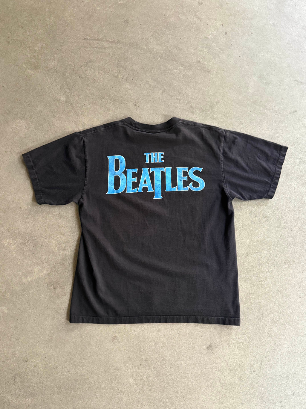 VINTAGE THE BEATLES GRAPHIC BAND T-SHIRT (M)