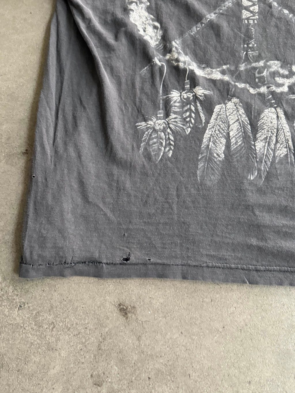 VINTAGE ETHNIC INDIANS T-SHIRT (XL)
