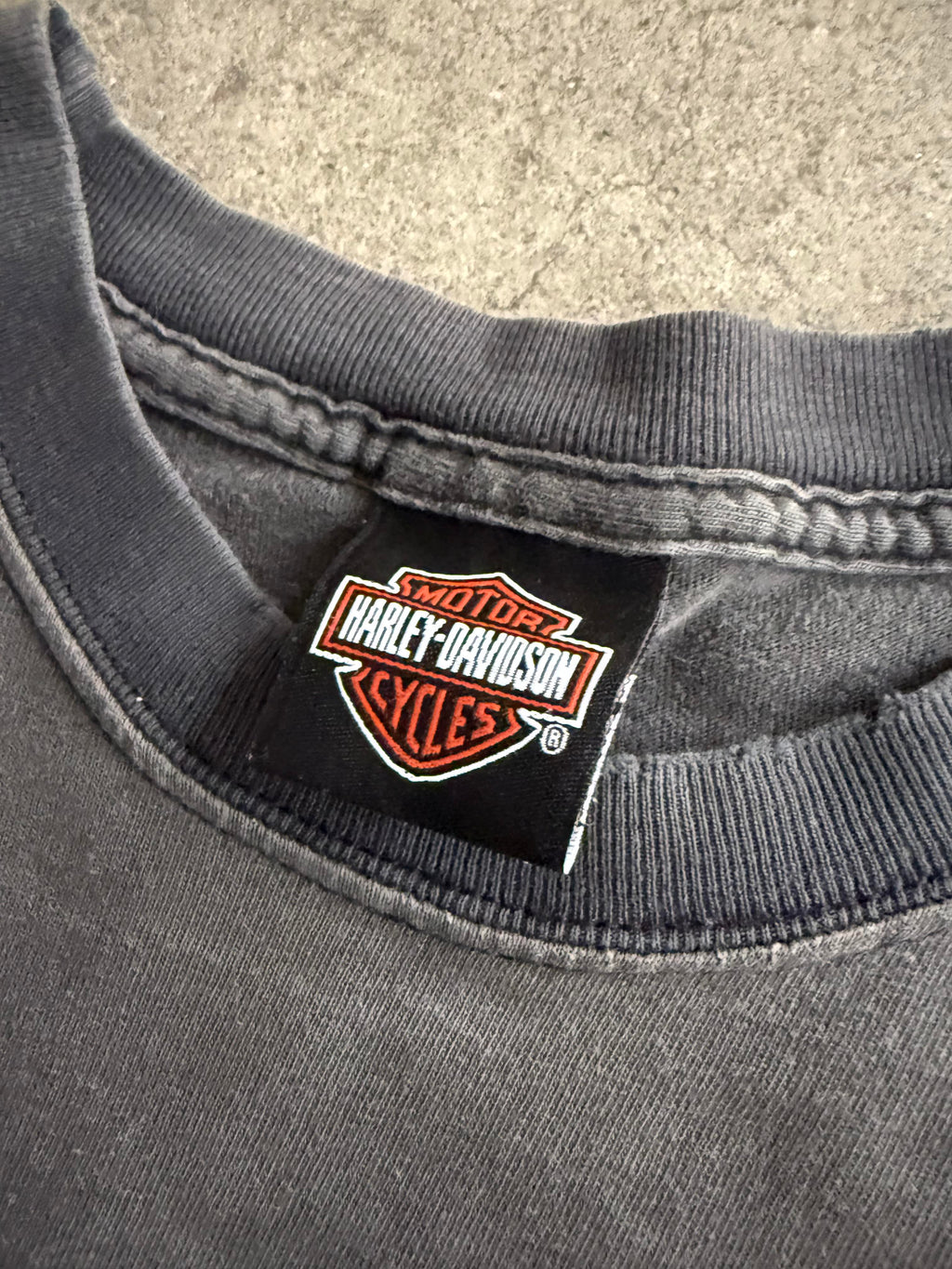 2000S HARLEY DAVIDSON CYCLE CENTER FADED BLACK T-SHIRT (M)