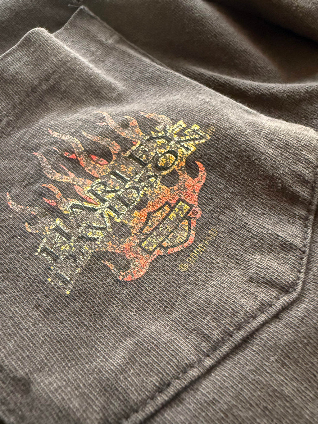 1997 HARLEY DAVIDSON FADED BLACK FLAMES POCKET LONG SLEEVES (XXL)