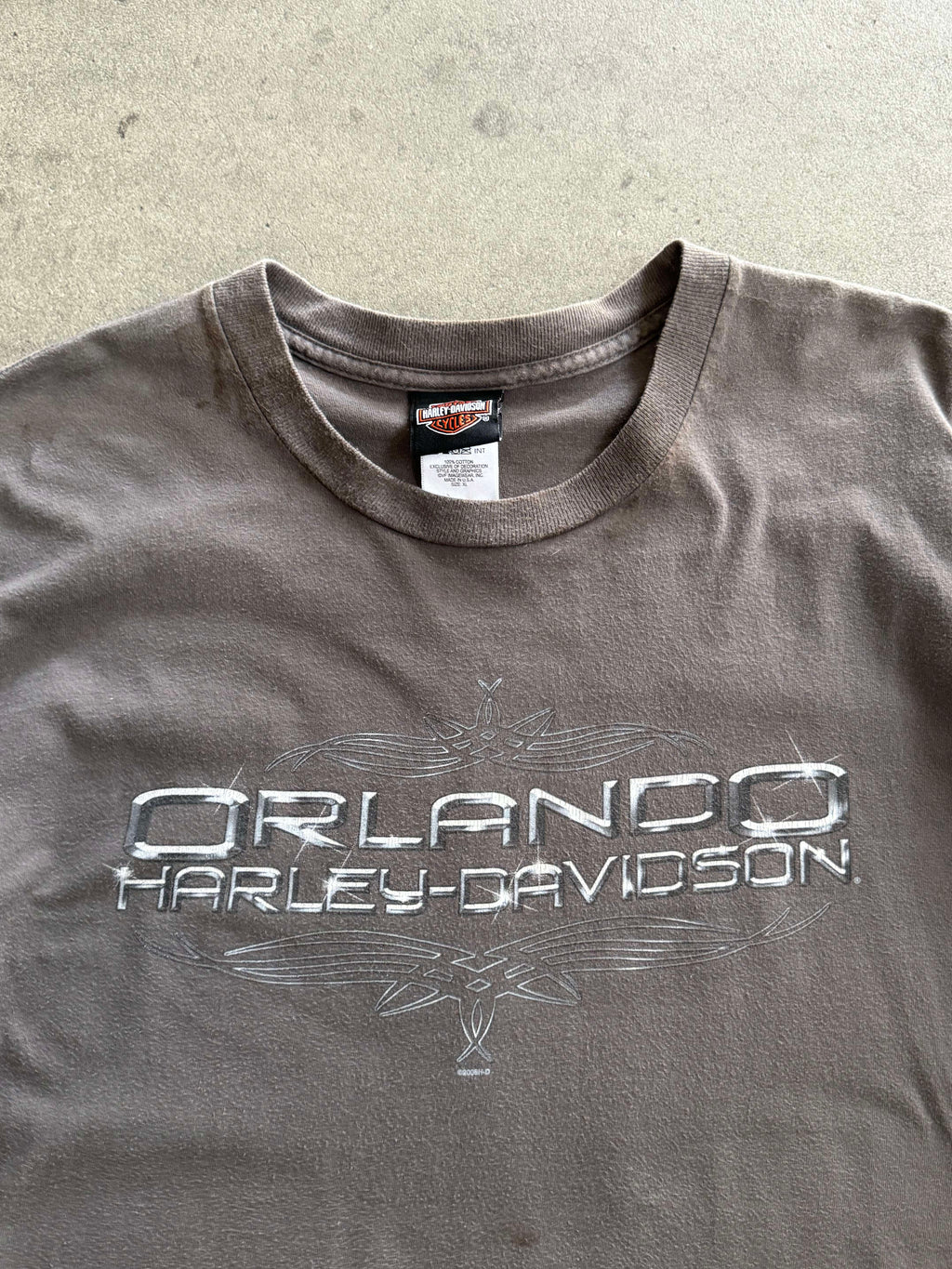 2000S HARLEY DAVIDSON ORLANDO CHROME LOGO FADED AND TRASHED T-SHIRT (XL)