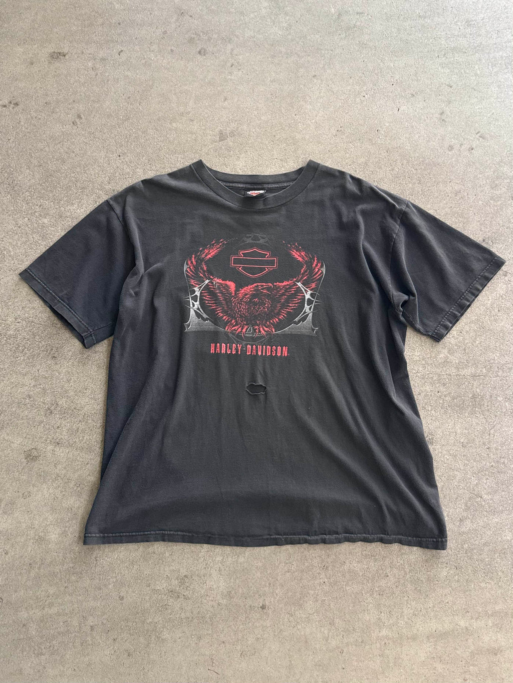2000S HARLEY DAVIDSON SPRINGFIELD RED EAGLE FADED BLACK T-SHIRT (XL)