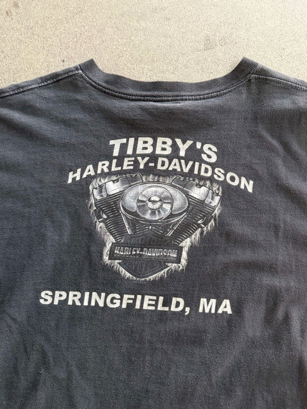 2000S HARLEY DAVIDSON SPRINGFIELD RED EAGLE FADED BLACK T-SHIRT (XL)