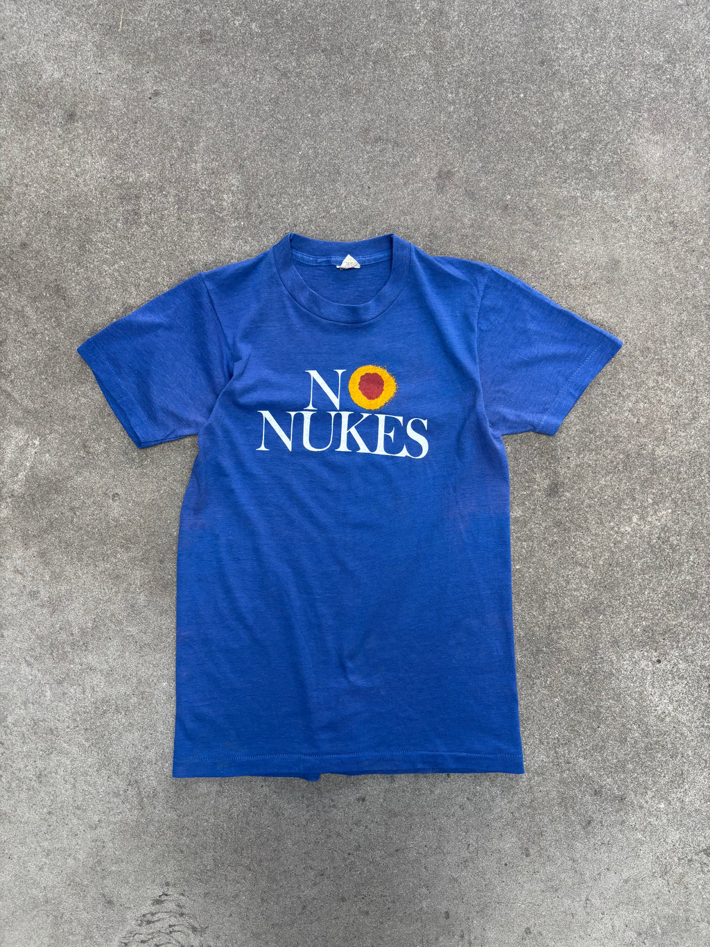 1970S VINTAGE "NO NUKES" ANTI-NUCLEAR GRAPHIC TEE (S)