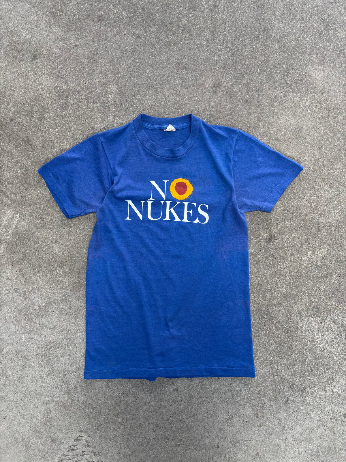 1970S VINTAGE "NO NUKES" ANTI-NUCLEAR GRAPHIC TEE (S)