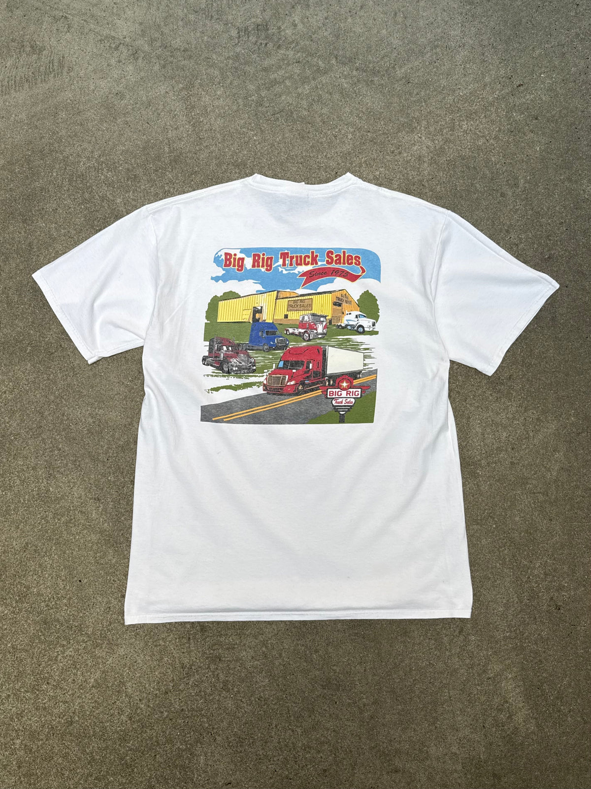2000S VINTAGE BIG RIG TRUCK SALES POCKET TEE (XL)