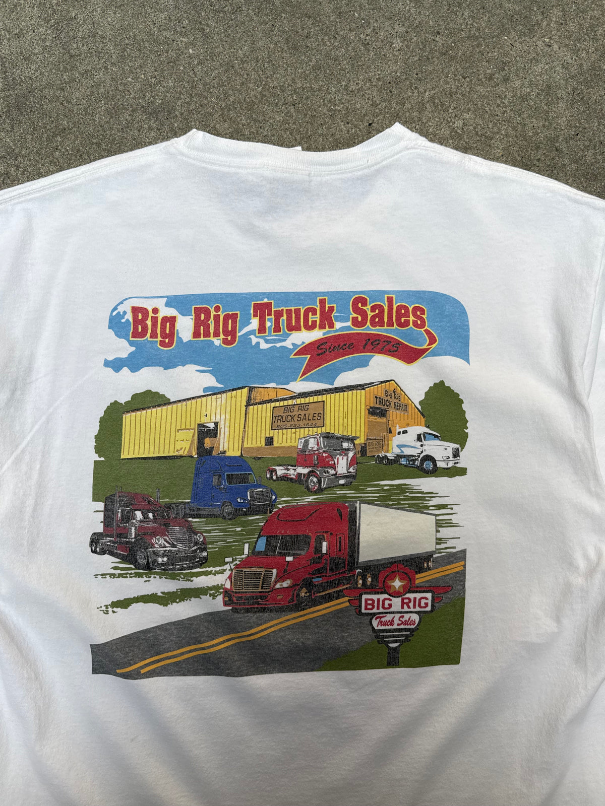 2000S VINTAGE BIG RIG TRUCK SALES POCKET TEE (XL)