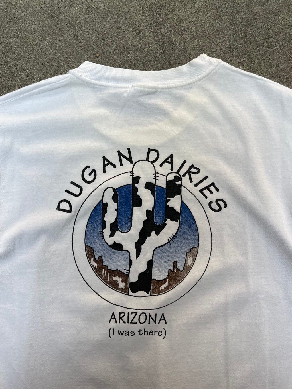 1990S VINTAGE DUGAN DAIRIES ARIZONA GRAPHIC TEE (L)