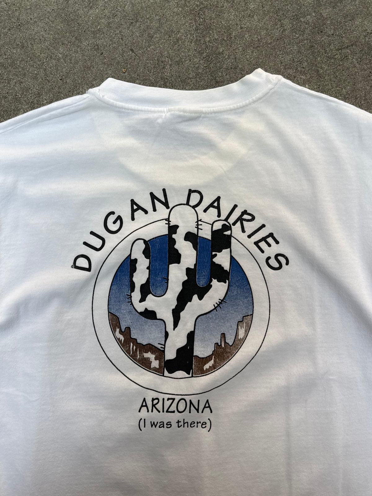 1990S VINTAGE DUGAN DAIRIES ARIZONA GRAPHIC TEE (L)