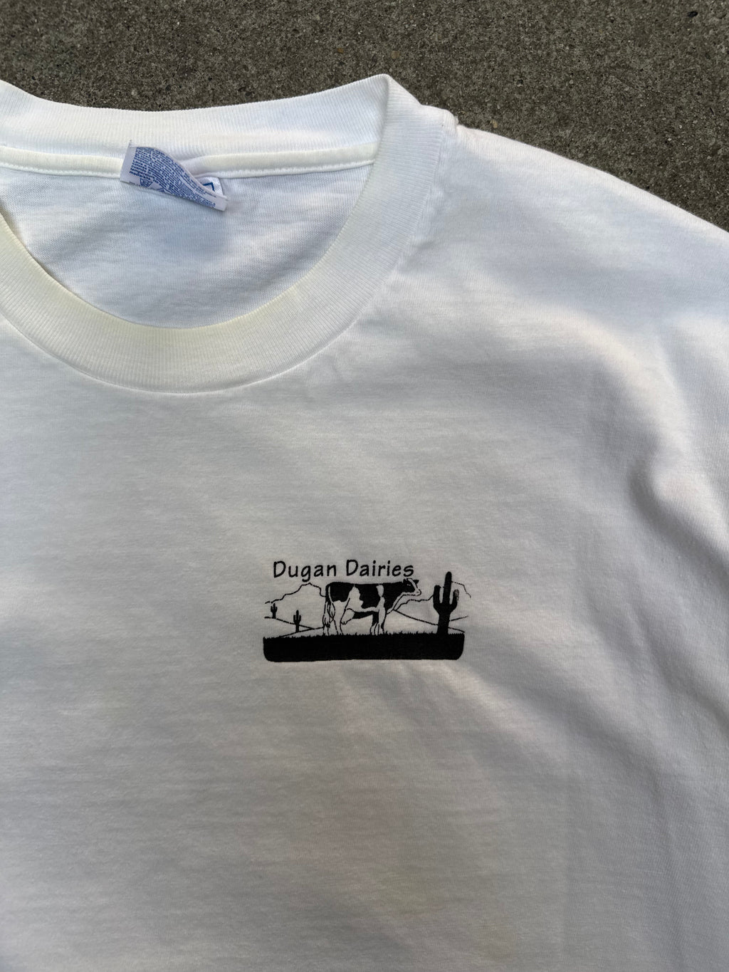 1990S VINTAGE DUGAN DAIRIES ARIZONA GRAPHIC TEE (L)