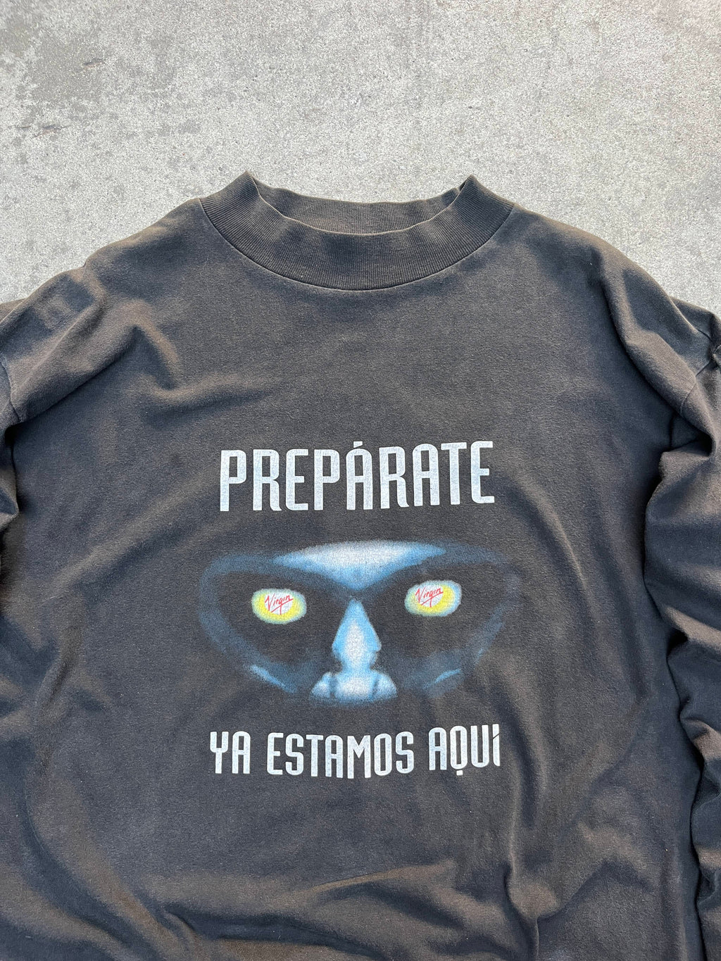1990S VINTAGE VIRGIN MEGASTORE "PREPÁRATE YA ESTAMOS AQUÍ" PROMO LONG SLEEVE TEE (XL)