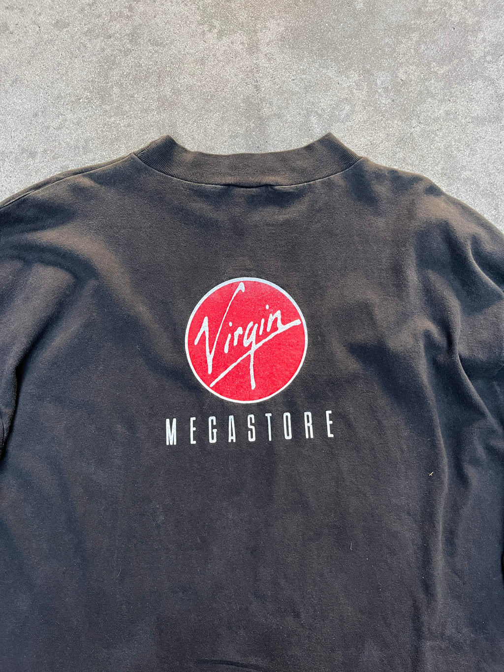 1990S VINTAGE VIRGIN MEGASTORE "PREPÁRATE YA ESTAMOS AQUÍ" PROMO LONG SLEEVE TEE (XL)