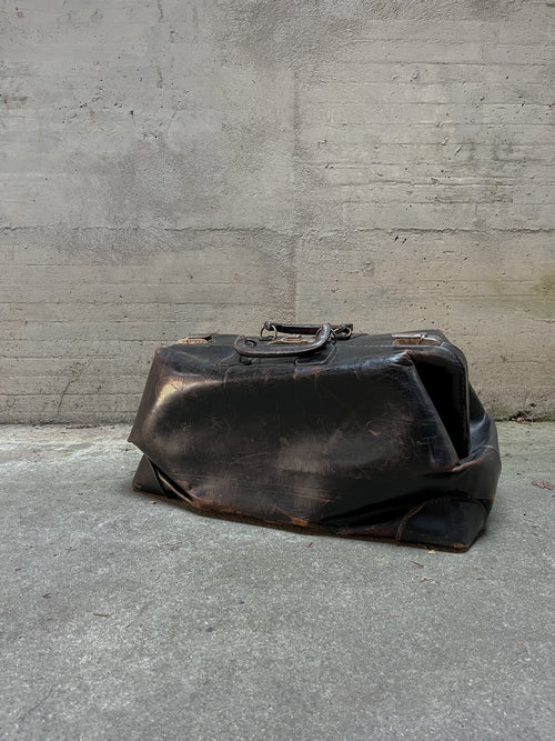 1930S EVELEIGH BAGGAGE HAND-PAINTED SKULL DOCTOR BAG