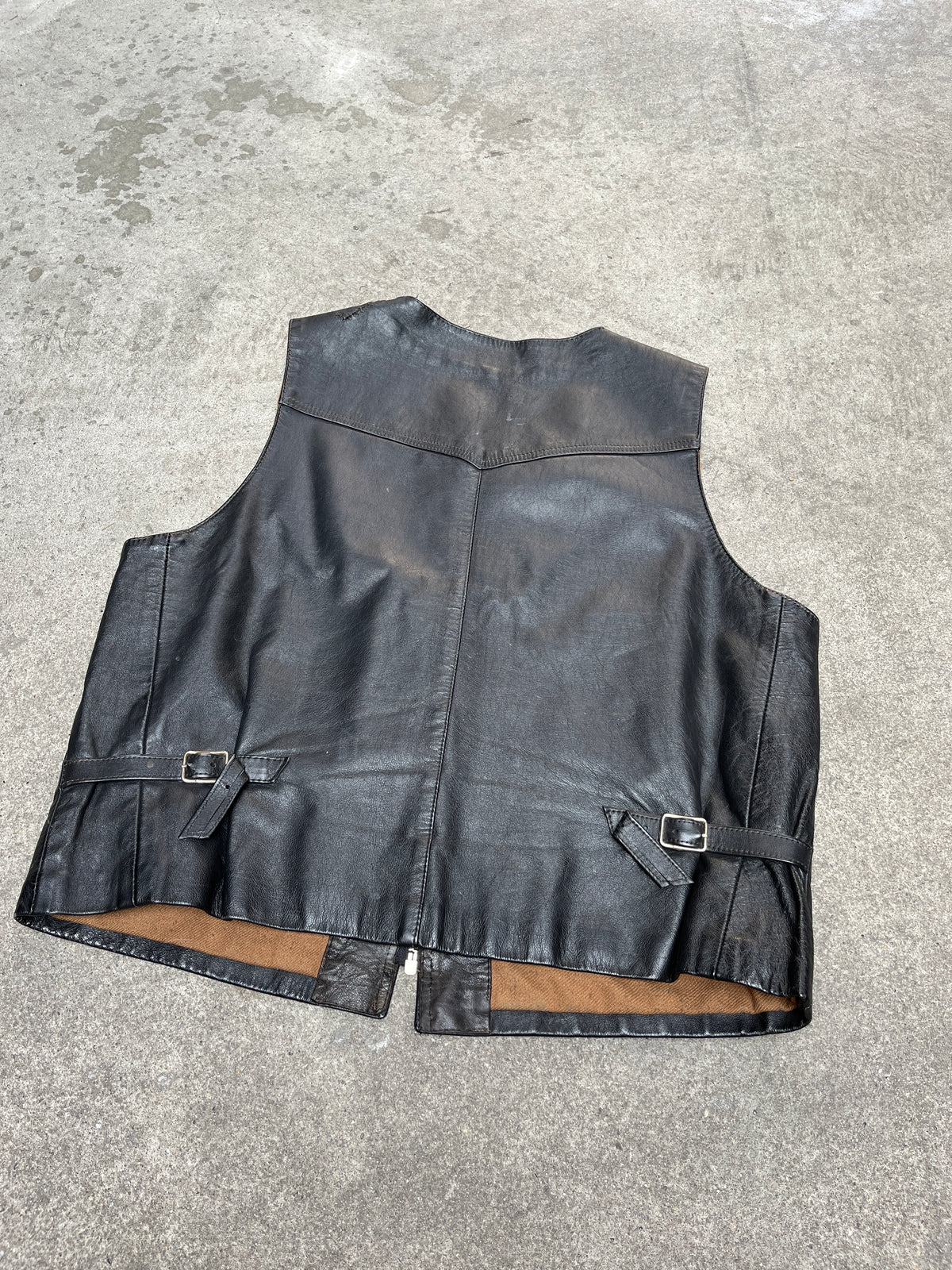 1970S VINTAGE LEATHER ZIP-UP BIKER VEST (54)