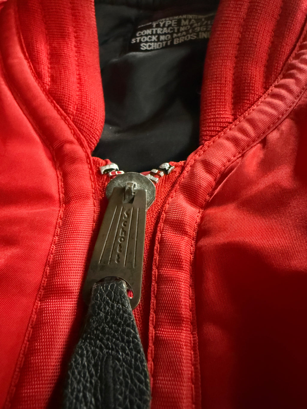 1990S SCHOTT MA-1 VINTAGE NYLON BOMBER JACKET 90s (S)