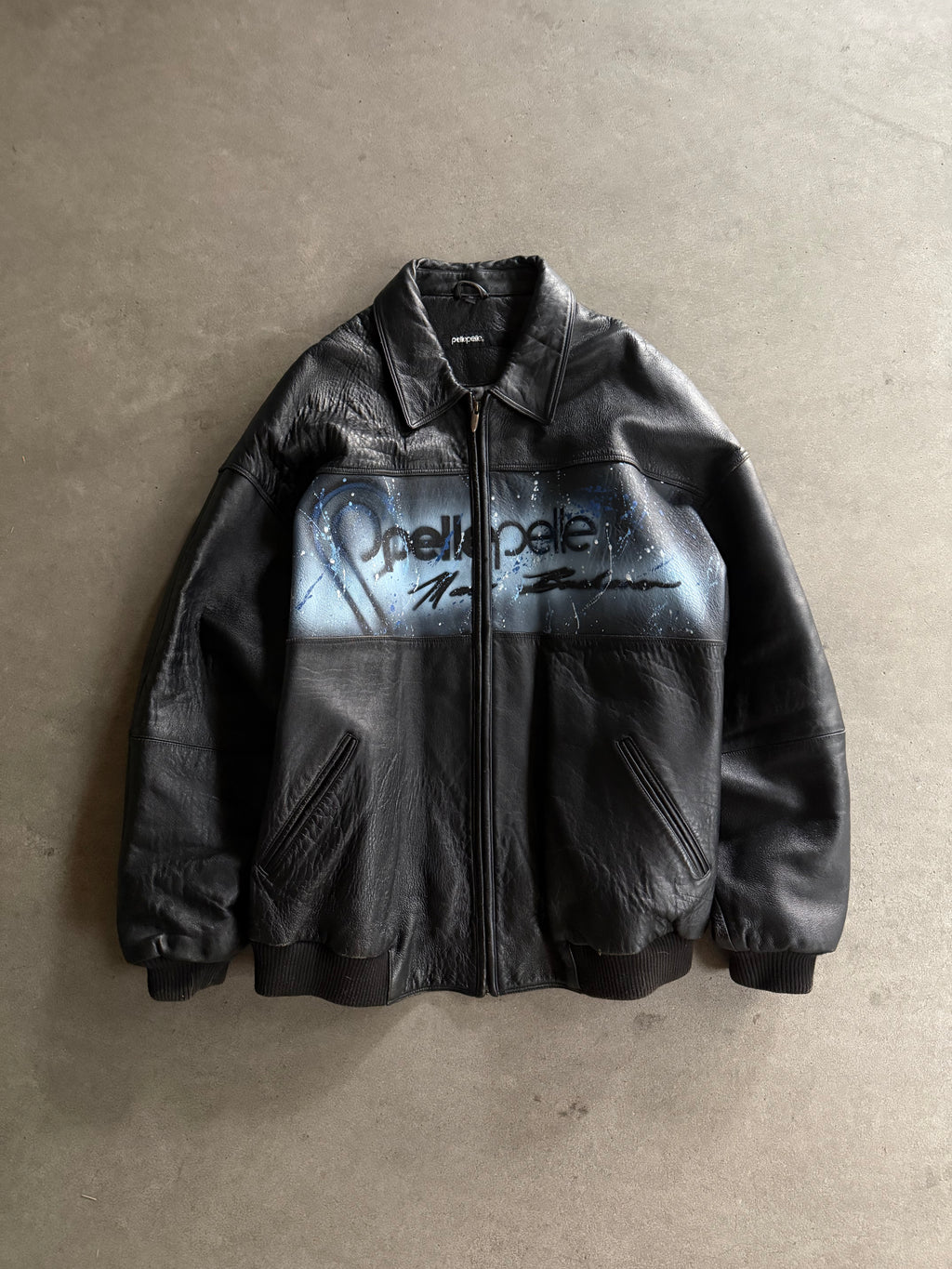 1990S PELLE PELLE GRAFFITI VINTAGE LEATHER JACKET (XXL)