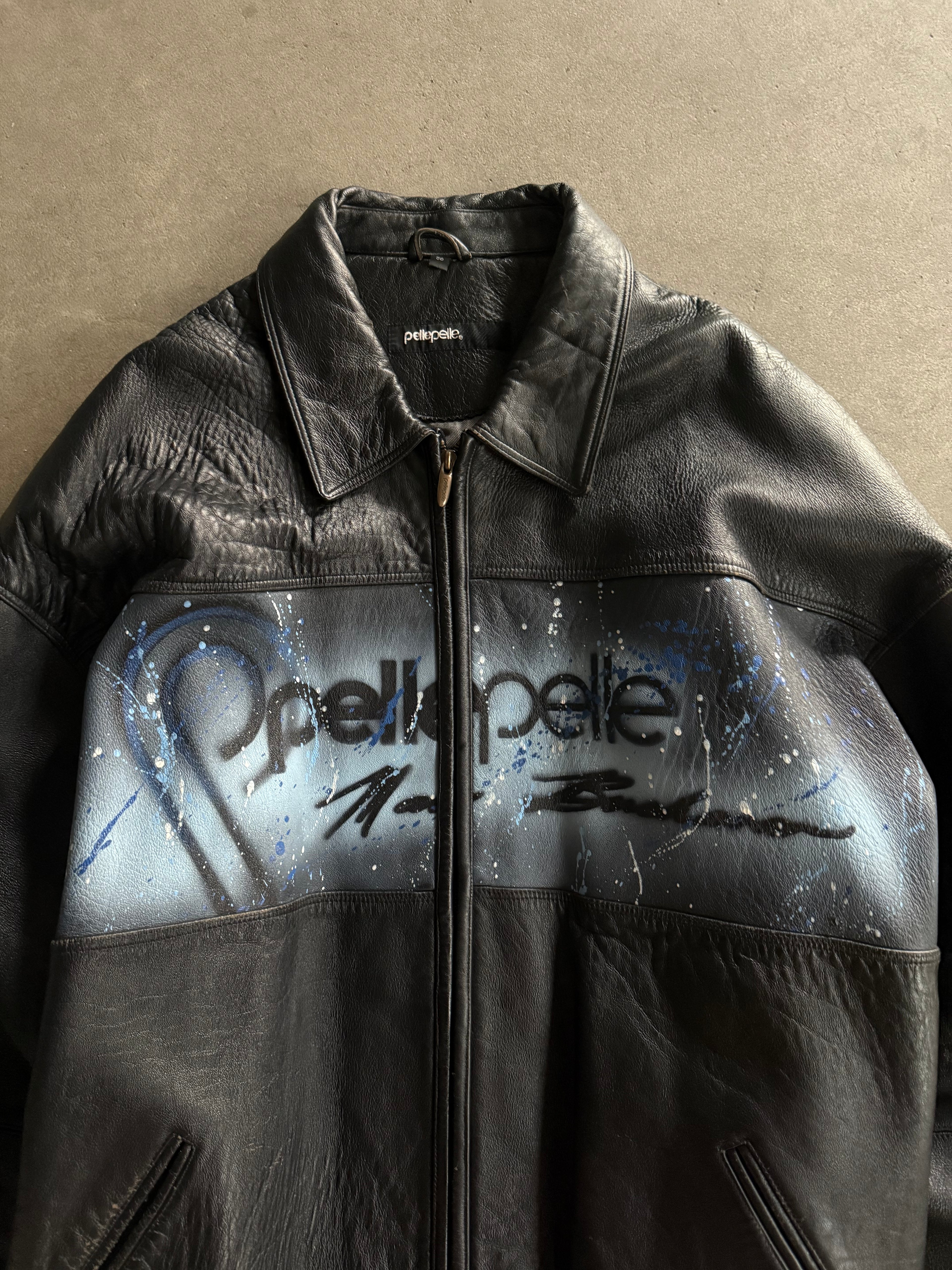 1990S PELLE PELLE GRAFFITI VINTAGE LEATHER JACKET (XXL)