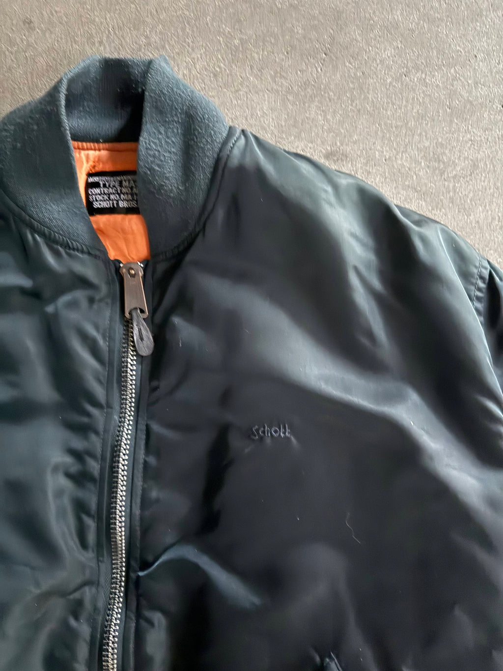 1990S SCHOTT  MA-1 NYLON VINTAGE BOMBER JACKET (XL)