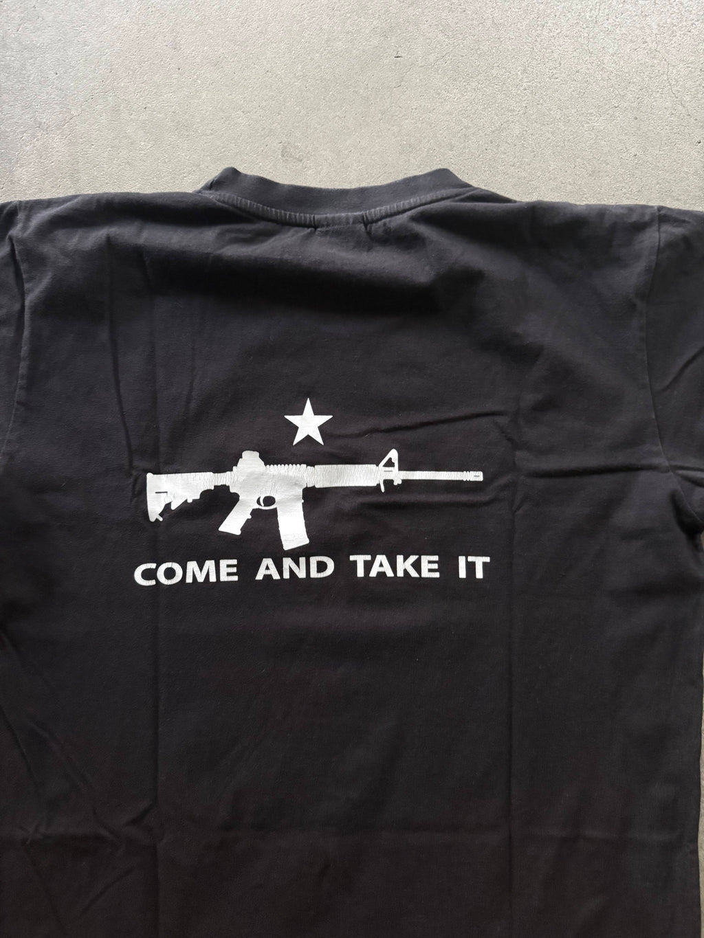 2000S AK-47 COME AND GET IT VINTAGE T-SHIRT (L)