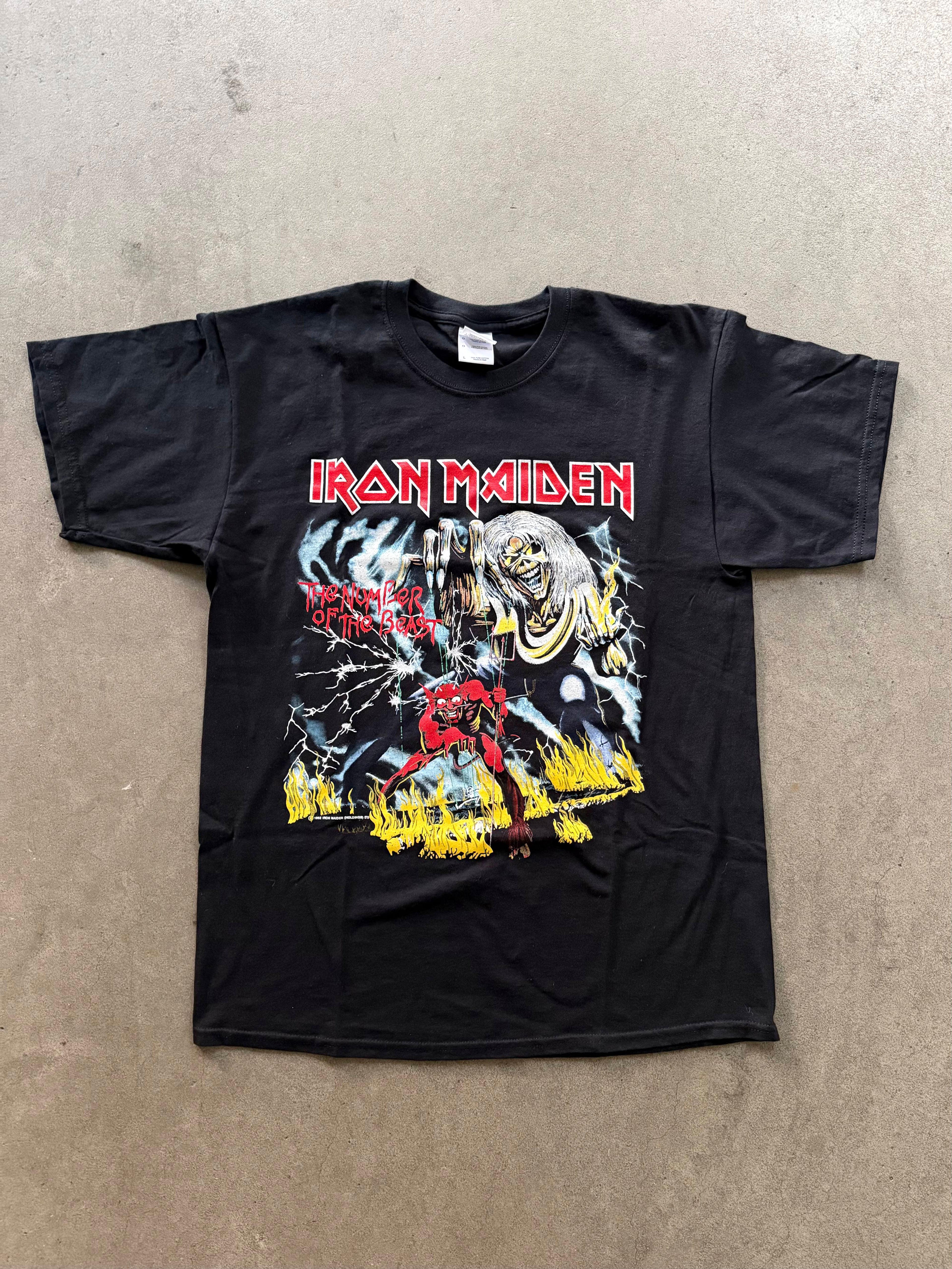 2000S IRON MAIDEN BAND "THE NUMBER OF THE BEAST" TOUR MERCH PRINT T-SHIRT (L)