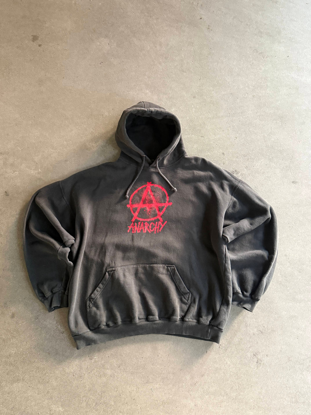 1999 VINTAGE ANARCHY GRAPHIC HOODIE (L)