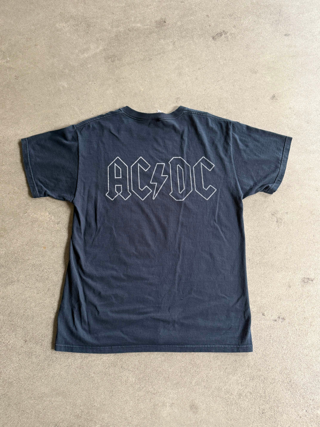 VINTAGE ACDC GRAPHIC T-SHIRT "FOR THOSE ABOUT ROCK" (M)