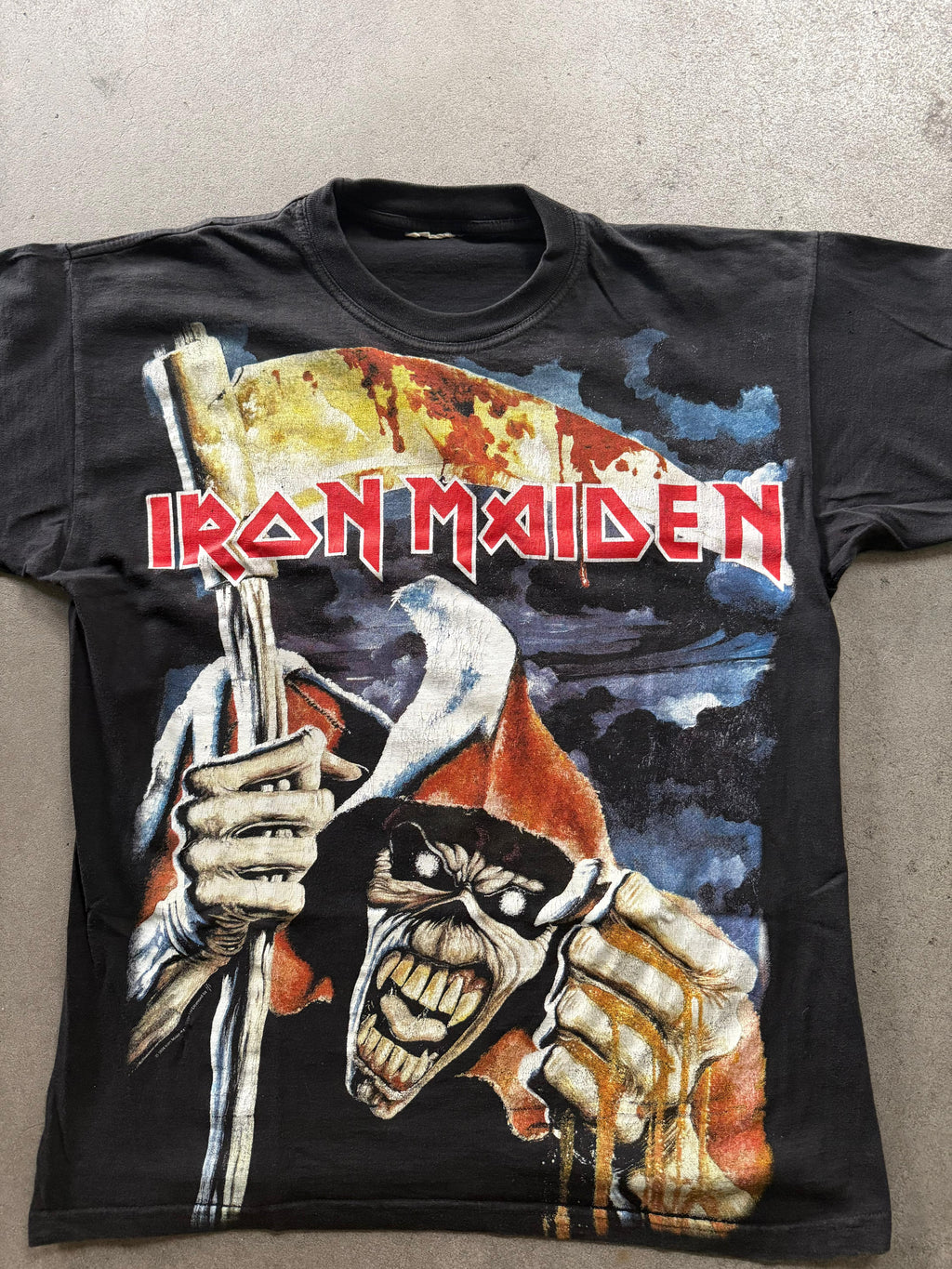 1994 IRON MAIDEN BAND "SANDS OF TIME" TOUR MERCH EUROPEAN PRINT T-SHIRT (M)