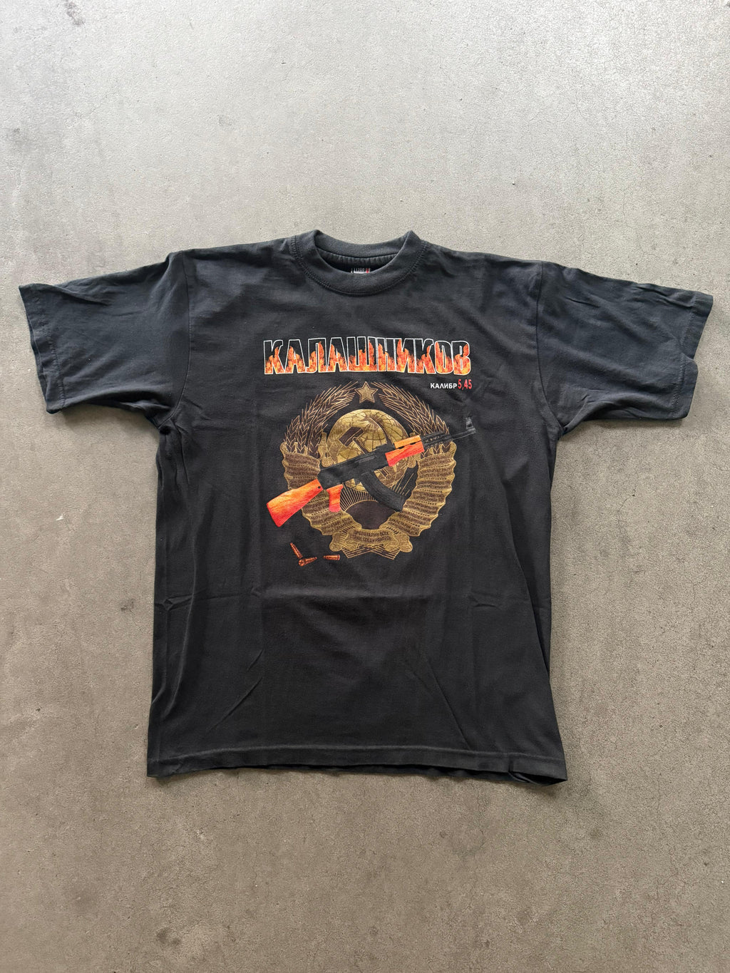 2000S FLAMES KALASHNIKOV PRINT VINTAGE T-SHIRT (L)