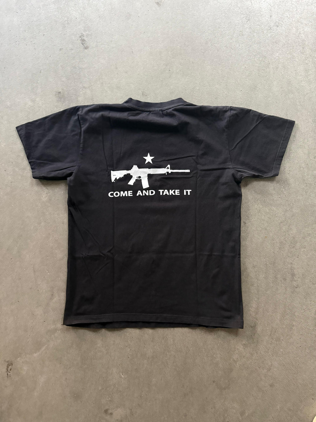 2000S AK-47 COME AND GET IT VINTAGE T-SHIRT (L)